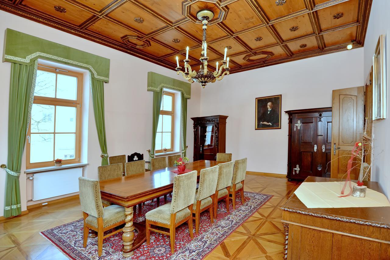 Bildungshaus Schloss Krastowitz Hotel Klagenfurt am Woerthersee Exterior foto