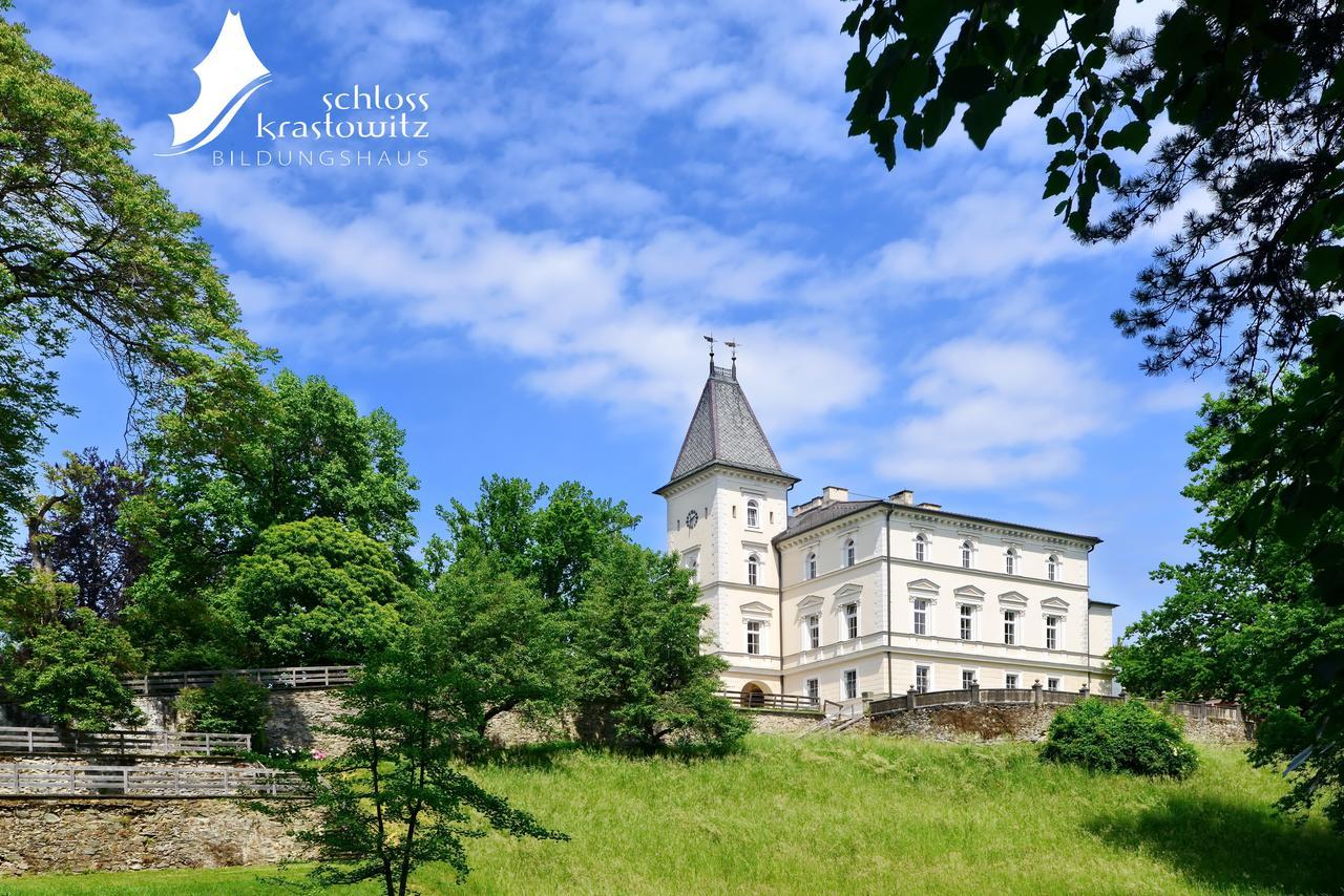 Bildungshaus Schloss Krastowitz Hotel Klagenfurt am Woerthersee Exterior foto